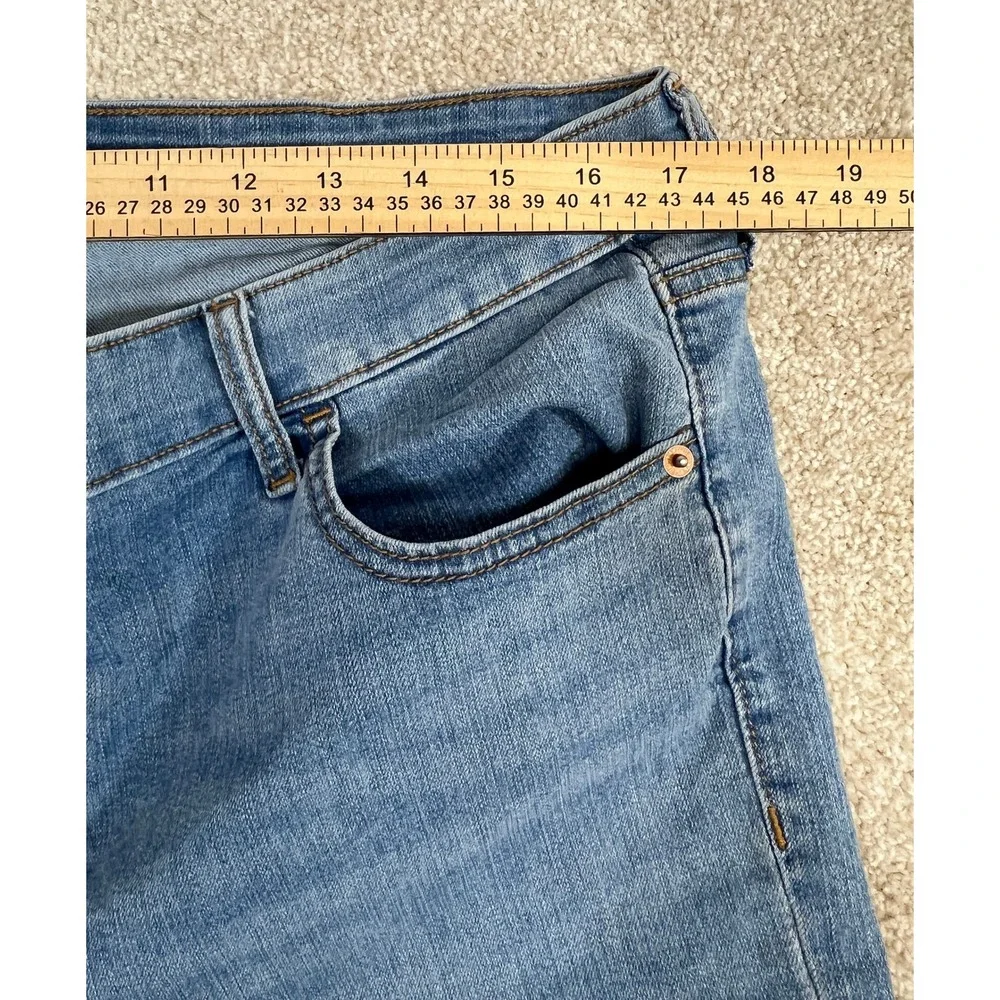 Old Navy Super Skinny Jeans Medium Wash Denim Women's Size 16‎
